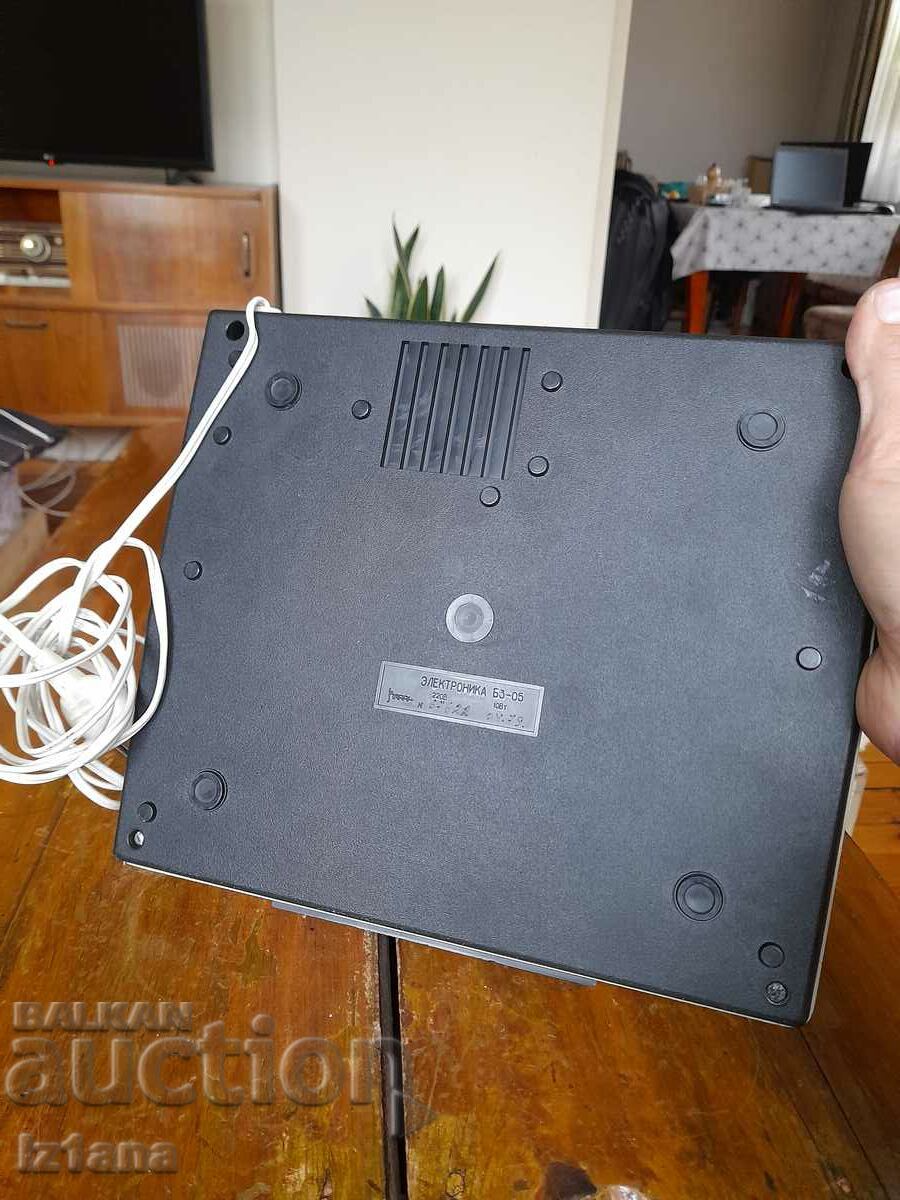 Old calculator Electronics B3-05 - 6 Old calculator Electronics B3-05 - 6