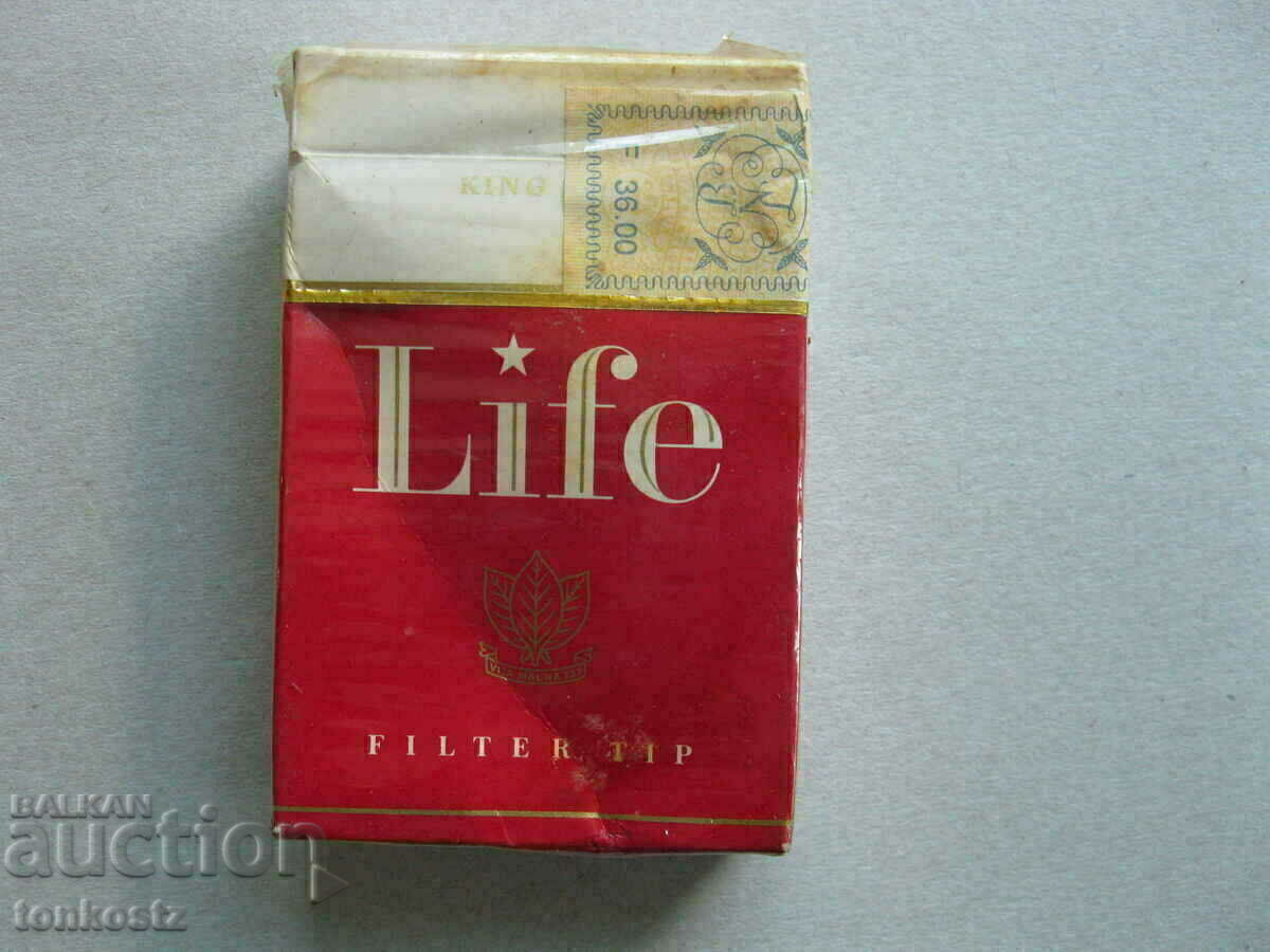 Box of LIFE USA cigarettes unopened for collection with price 13.00 BGN | € 6.65 Box of LIFE USA cigarettes unopened for collection with price 13.00 BGN | € 6.65
