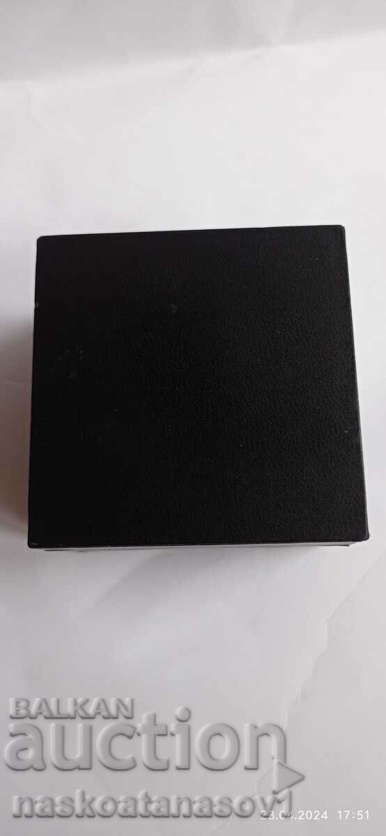 Auction Jewelry Box Auction Jewelry Box