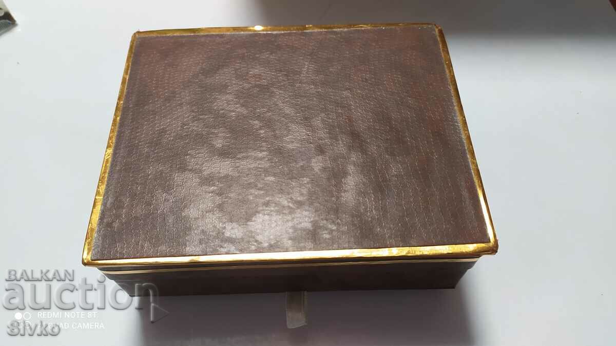 Jewelry box with mirror - 7 Jewelry box with mirror - 7