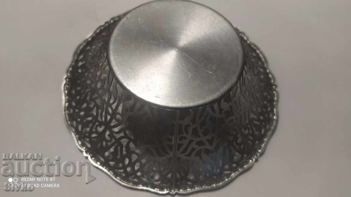 Delivery of Antique metal openwork candy box Delivery of Antique metal openwork candy box