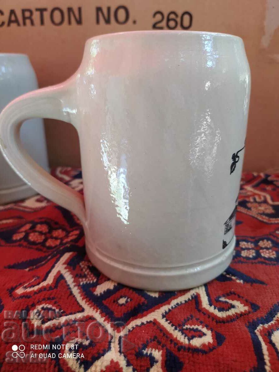 Auction Collection 3 beer mug Auction Collection 3 beer mug