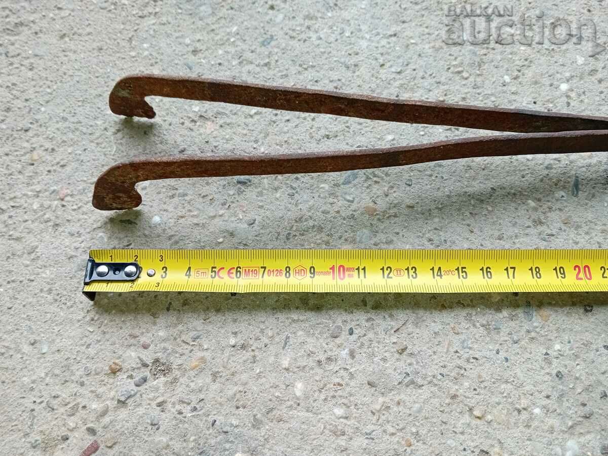 Old PRIMITIVE hand forged dilaf wrought iron tongs - 5 Old PRIMITIVE hand forged dilaf wrought iron tongs - 5