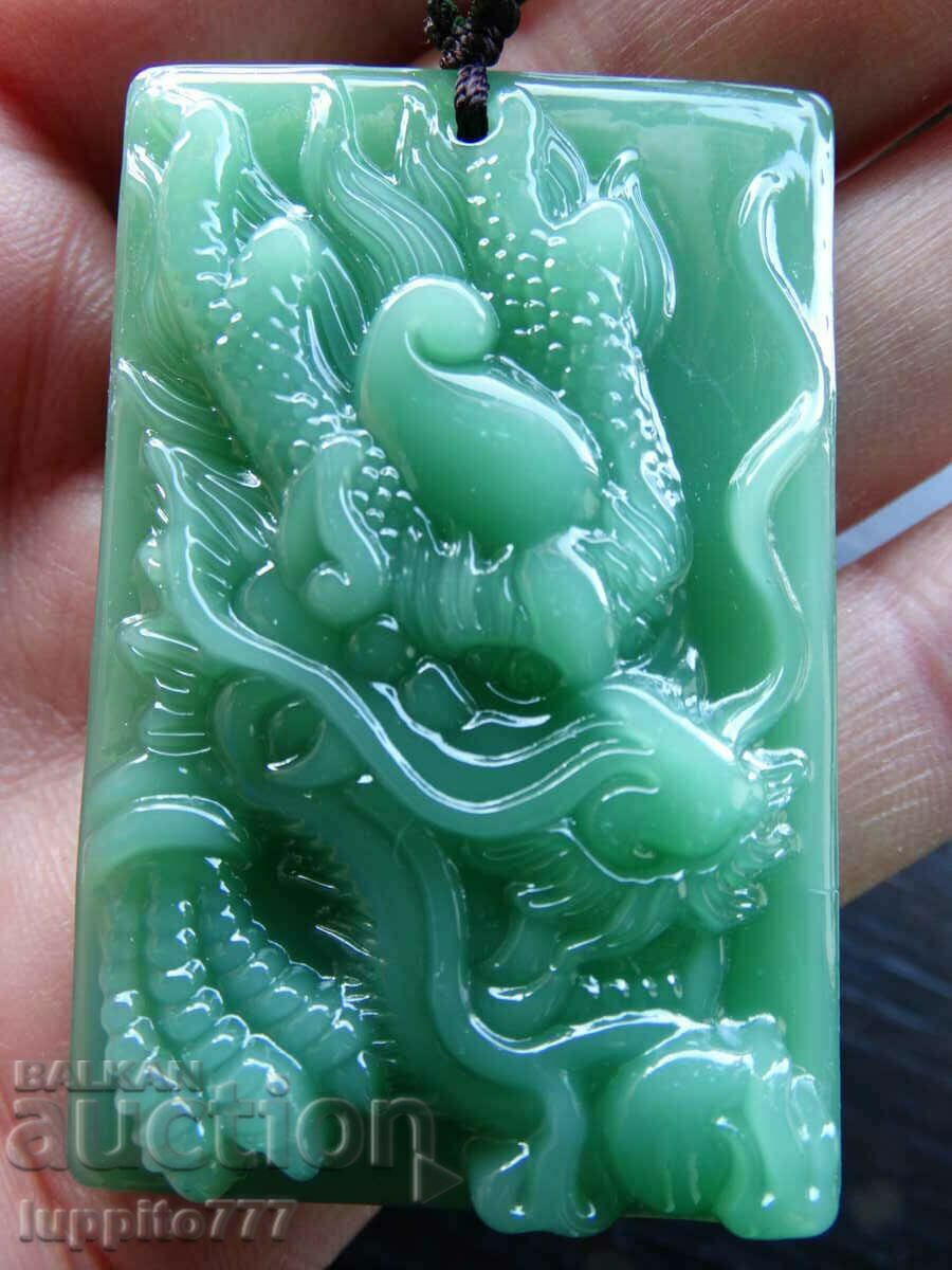 BZC! Pandantiv dragon din jad natural de 172,10 ct de la prima!!