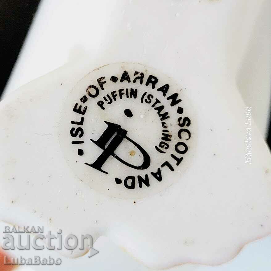 A collectible Puffin porcelain figurine - 7 A collectible Puffin porcelain figurine - 7