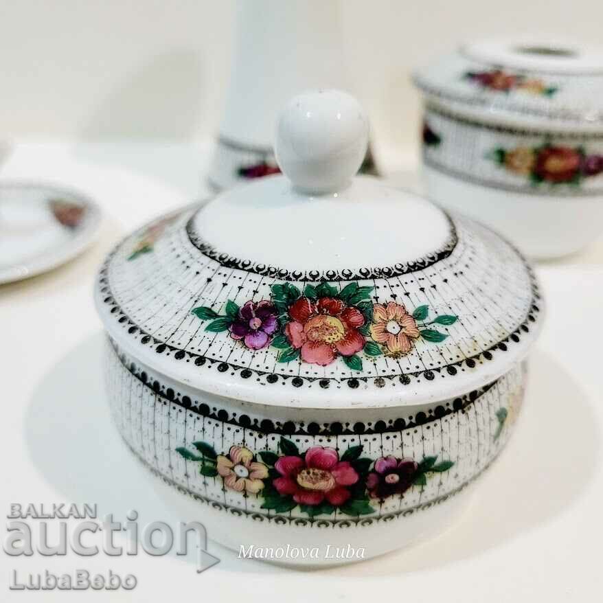 Παράδοση Σετ νεσεσέρ μπουντουάρ Antique Victoria Czecho-Slova Παράδοση Σετ νεσεσέρ μπουντουάρ Antique Victoria Czecho-Slova