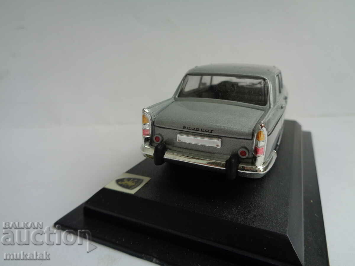 Delivery of 1:43 PEUGEOT 404 TROLLEY TOY MODEL Delivery of 1:43 PEUGEOT 404 TROLLEY TOY MODEL