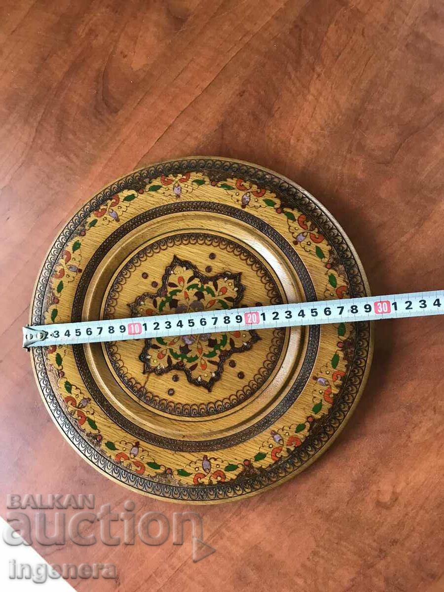 Auction PANEL PLATE WOOD PYROGRAPH COLOR DRAWINGS ETHNIC Auction PANEL PLATE WOOD PYROGRAPH COLOR DRAWINGS ETHNIC