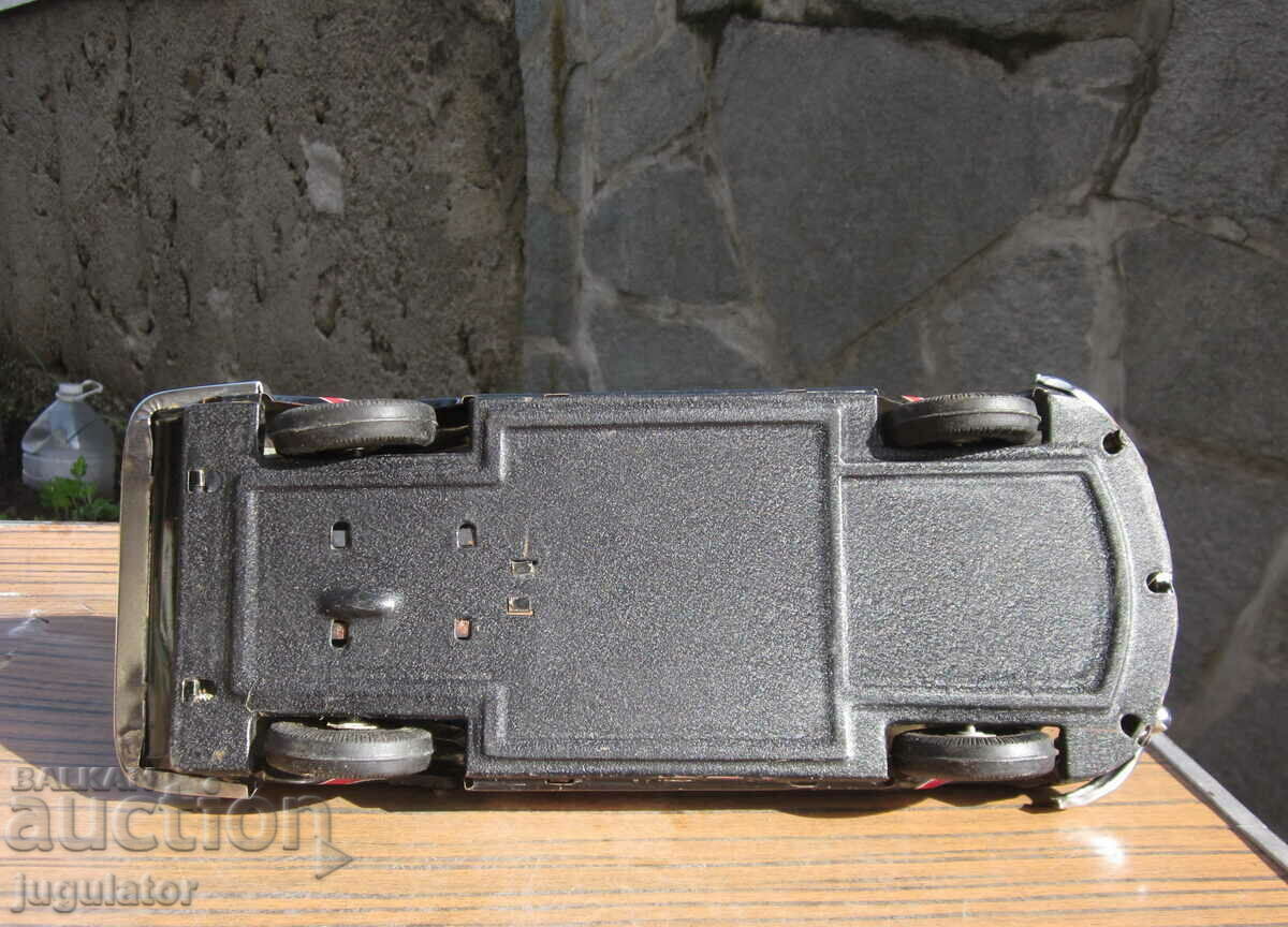 old metal sheet metal toy police car MF 226 - 7 old metal sheet metal toy police car MF 226 - 7