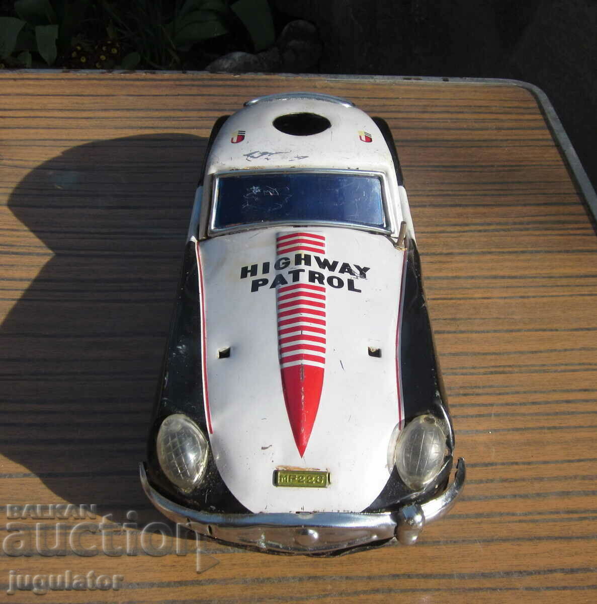 old metal sheet metal toy police car MF 226 old metal sheet metal toy police car MF 226