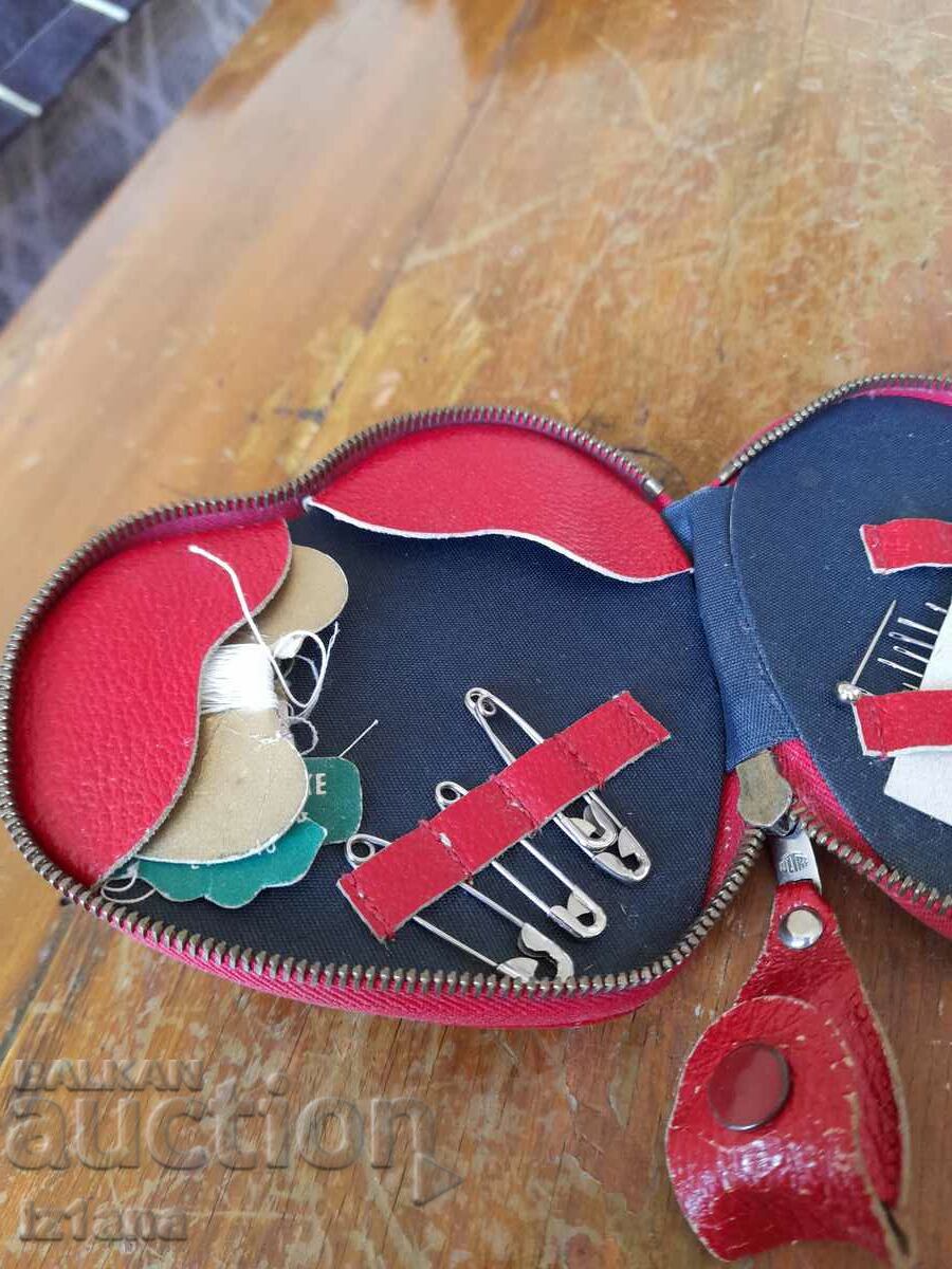 Old tailor's kit - 6