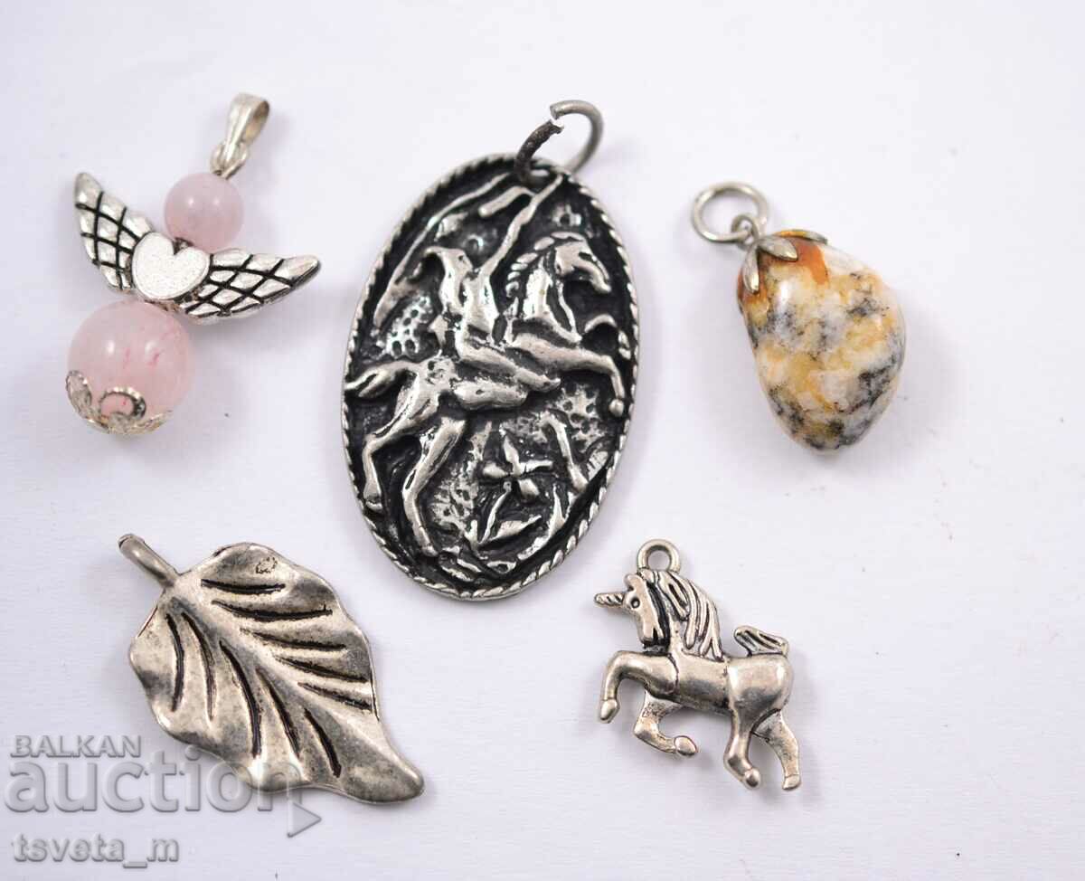 Lot of 5 pcs. pendants, talismans with price 5.00 BGN | € 2.56 Lot of 5 pcs. pendants, talismans with price 5.00 BGN | € 2.56