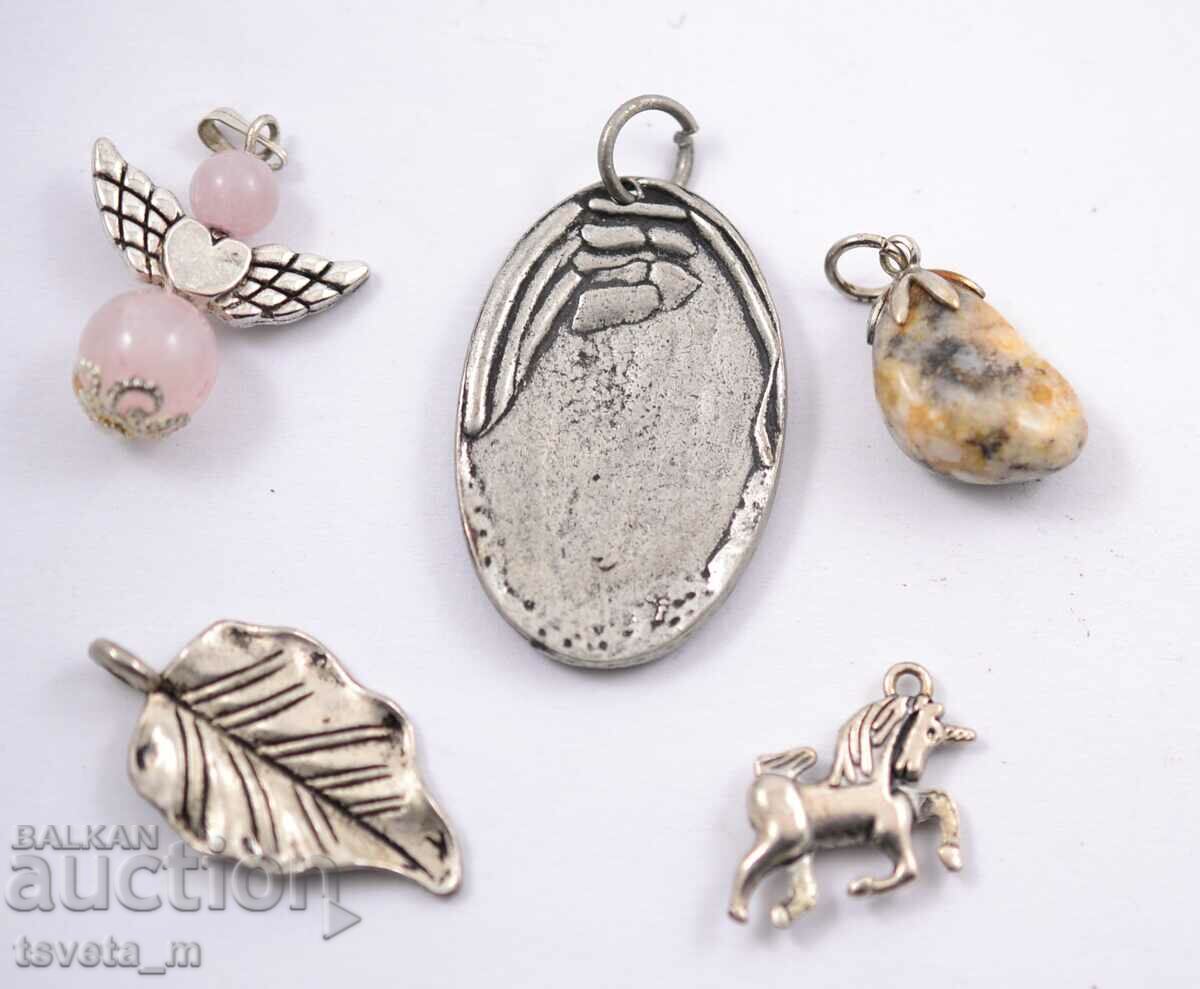 Auction Lot of 5 pcs. pendants, talismans Auction Lot of 5 pcs. pendants, talismans