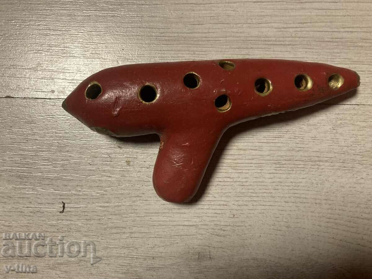 Παλιά κεραμική σφυρίχτρα ocarina master