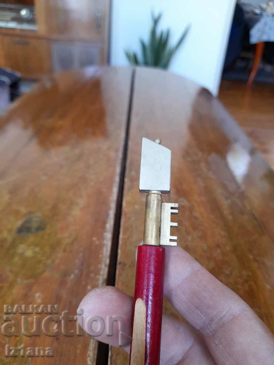 Old Diamond - 5 Old Diamond - 5