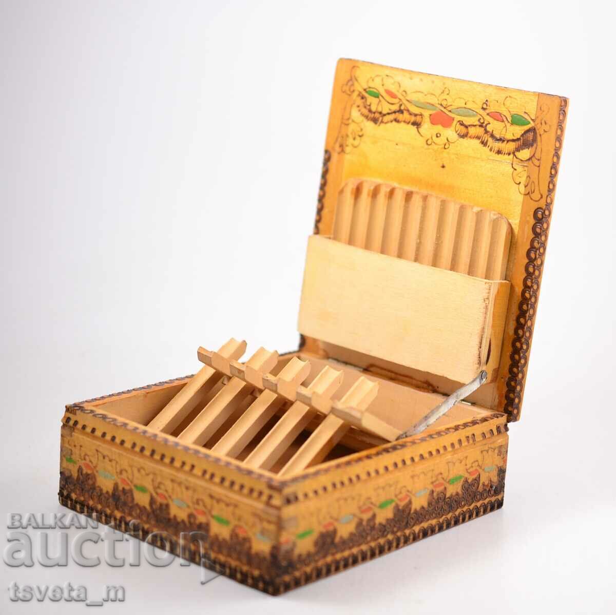 Παράδοση Ξύλινο κουτί τσιγάρων, χειροποίητο, πυρογραφημένο