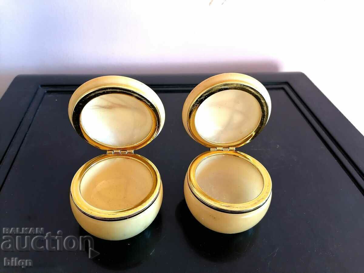 Auction Beautiful Italian Alabaster Boxes Auction Beautiful Italian Alabaster Boxes