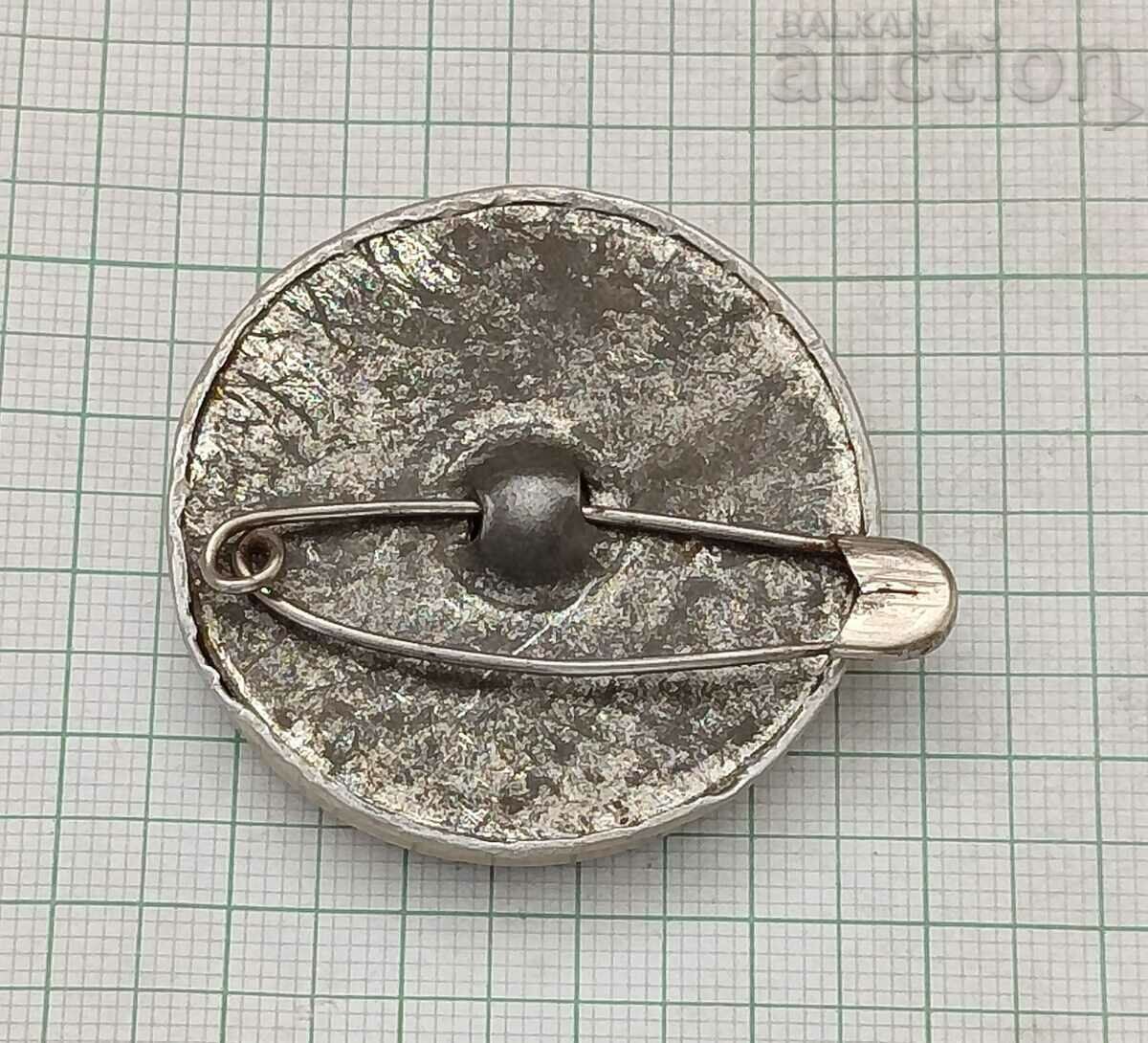 PIFF ANIMATION BADGE VECHI cu preț € 2.56 | 5.01 BGN