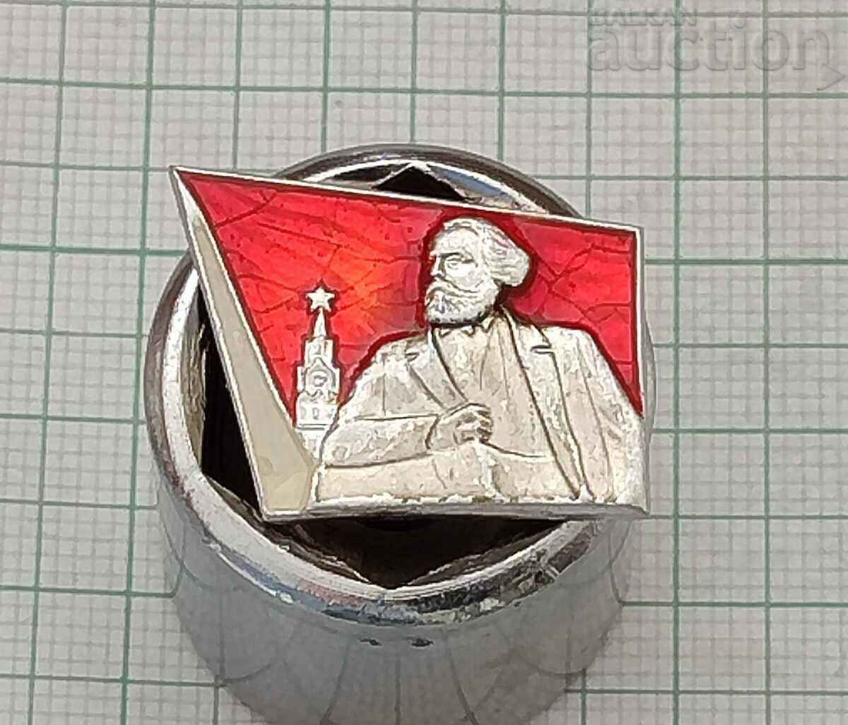 KARL MARX KREMLIN COMMUNISM BADGE