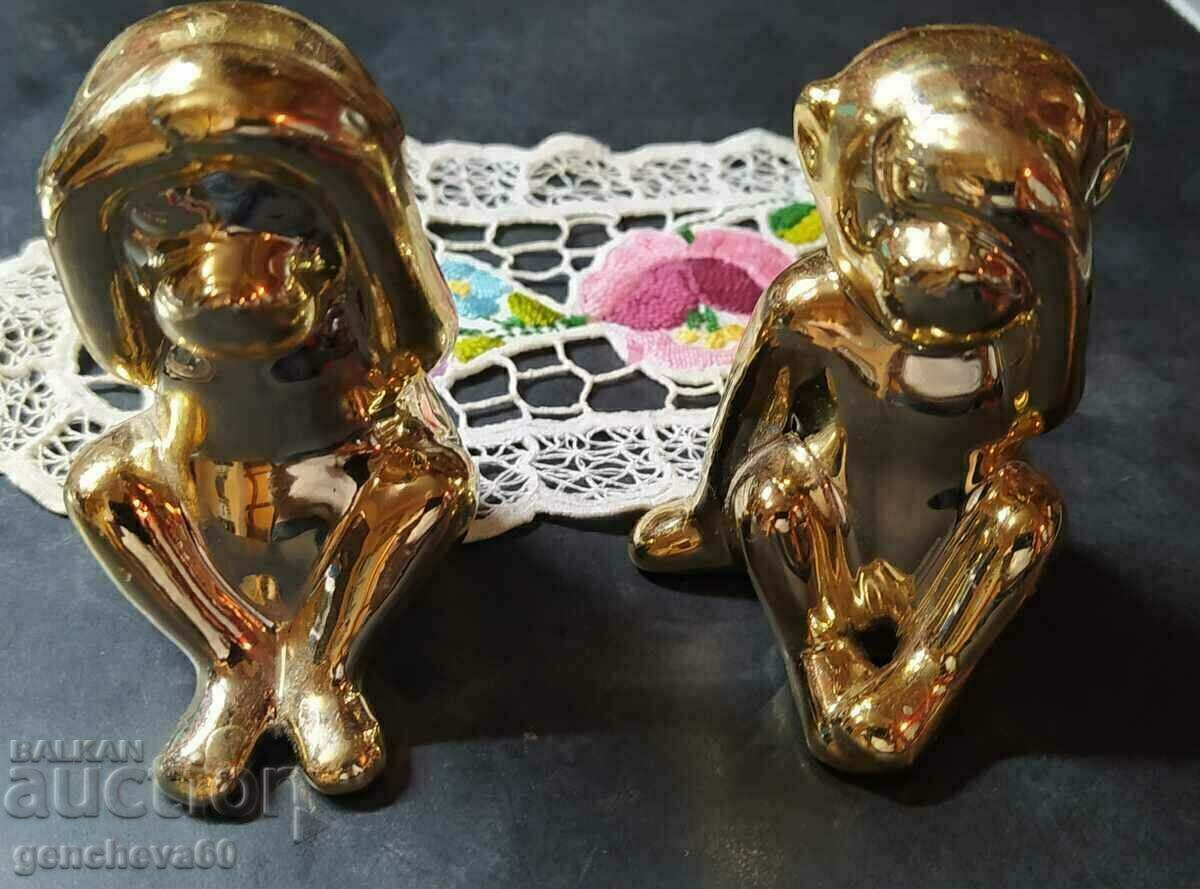 Maimuțe de porțelan N-am auzit și nici nu s-au văzut niciodată decor de aur Maimuțe de porțelan N-am auzit și nici nu s-au văzut niciodată decor de aur