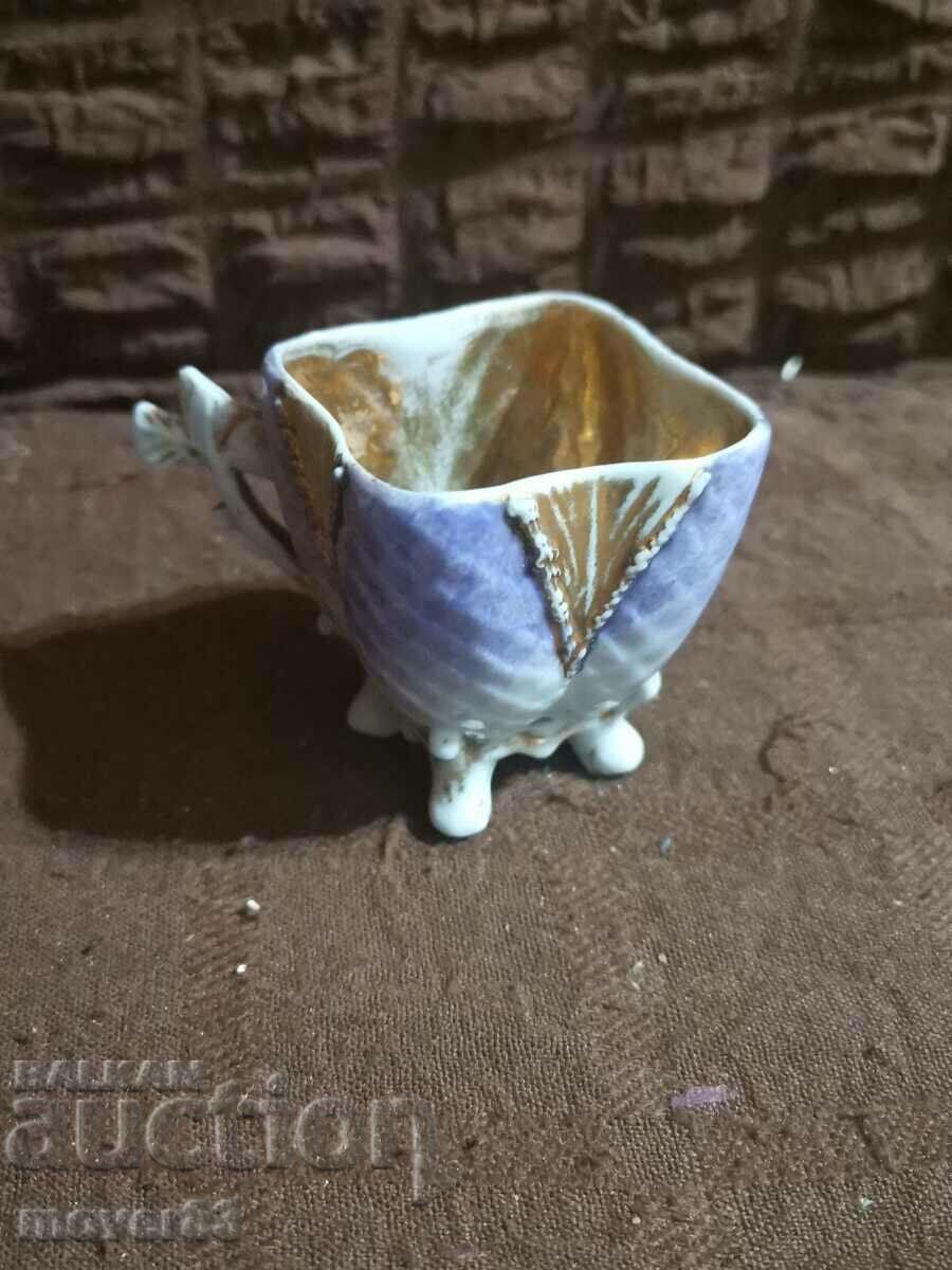 Porcelain cup.