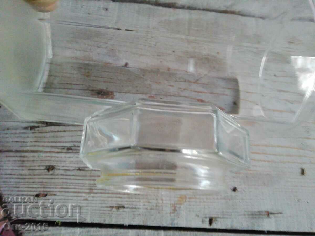 Delivery of Retro glass 1.5L. Delivery of Retro glass 1.5L.