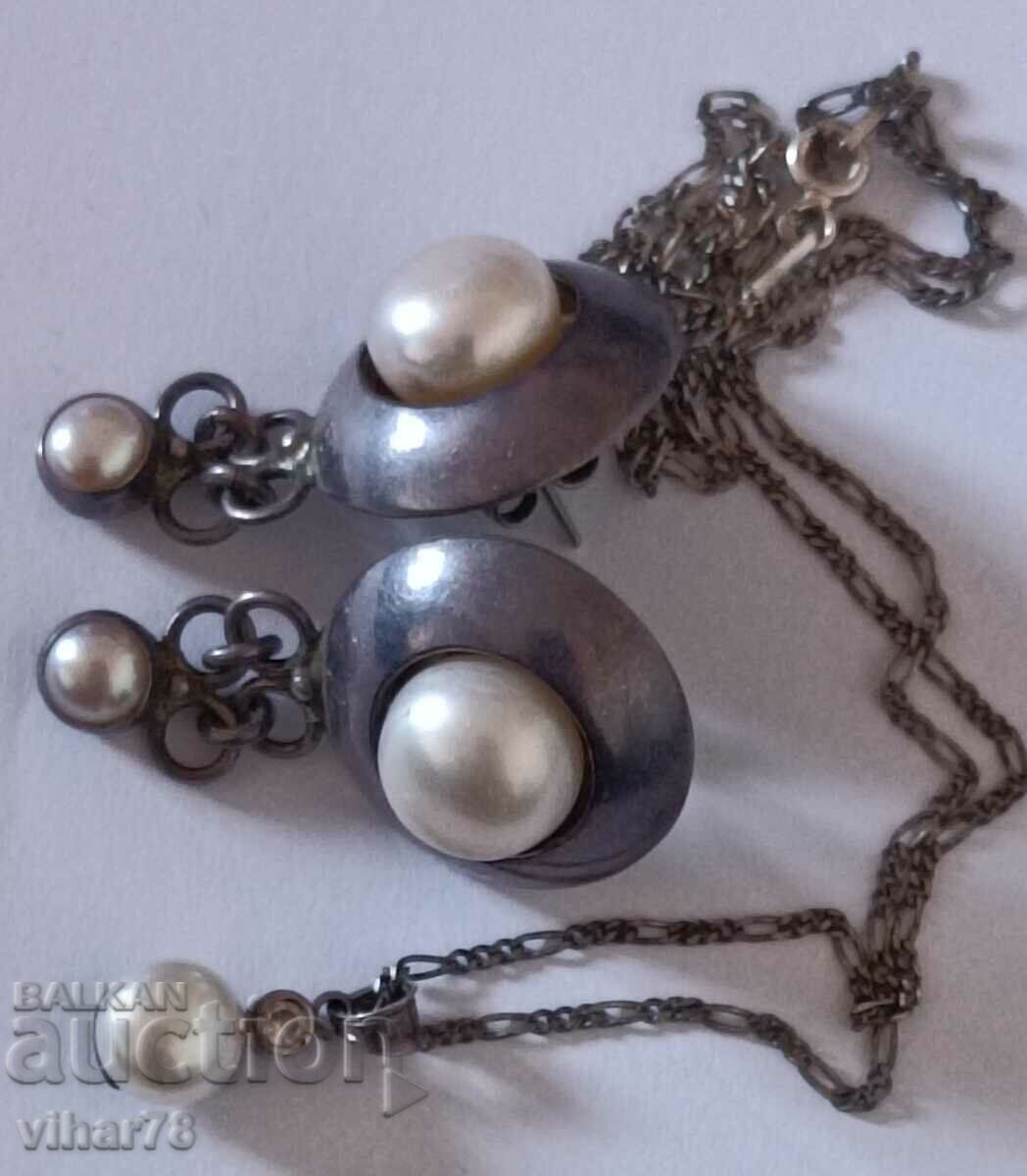 Σετ παλιό ασημένιο μαργαριτάρι μενταγιόν και σκουλαρίκι με τιμή € 149.99 | 293.35 BGN