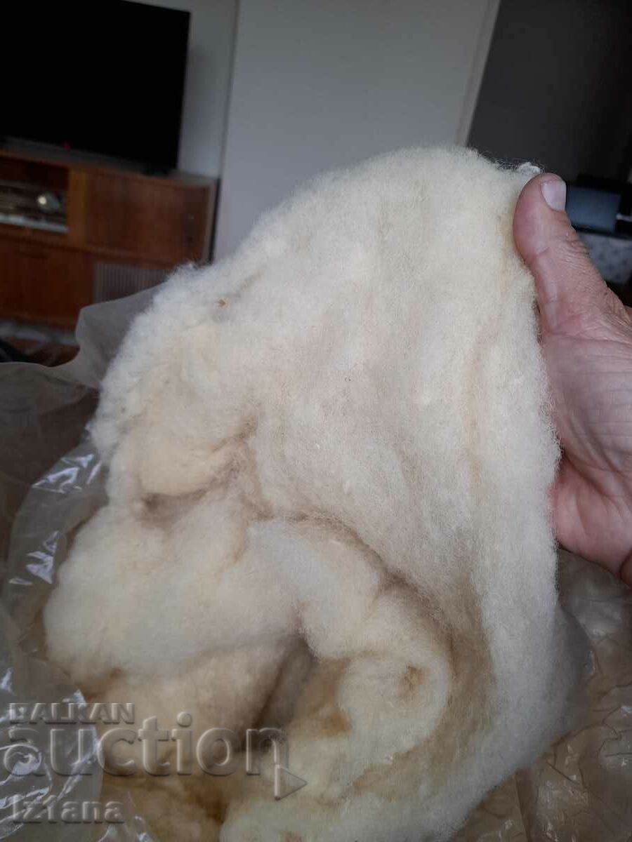 Auction Old wave Auction Old wave