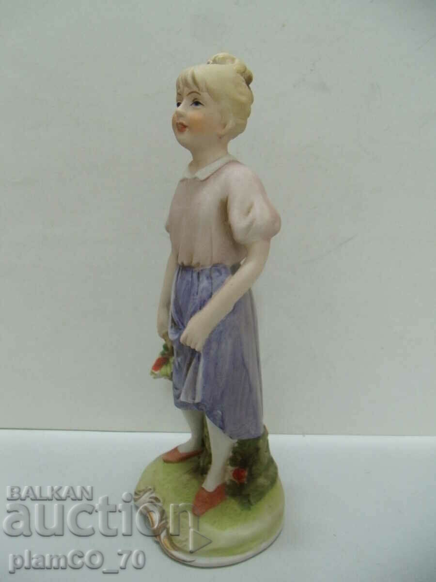 No.*7492 παλιά πορσελάνινη φιγούρα με τιμή 20.00 BGN | € 10.23 No.*7492 παλιά πορσελάνινη φιγούρα με τιμή 20.00 BGN | € 10.23