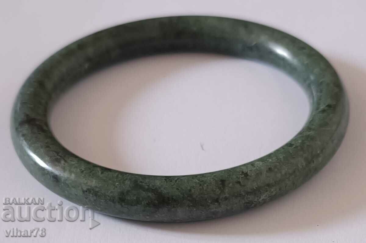 Auction  jade bracelet