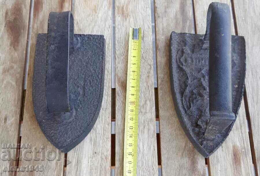 Auction Antique cast irons Auction Antique cast irons