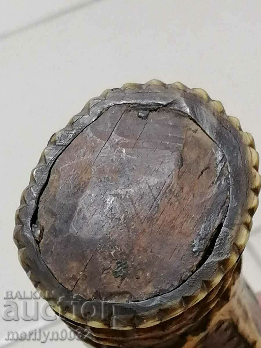 Delivery of Ancient horned horn powder magazine for a rifle, Pishtov Delivery of Ancient horned horn powder magazine for a rifle, Pishtov