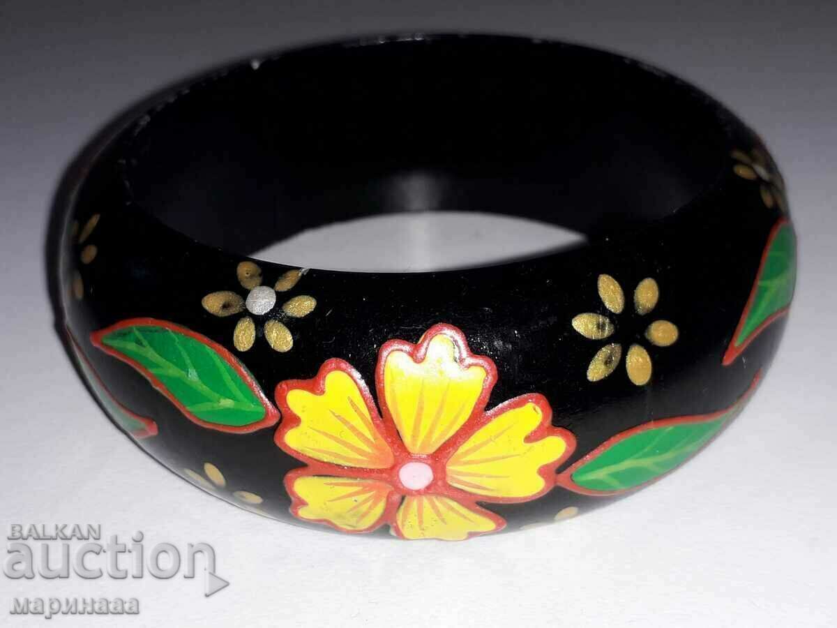 BRACELET. TREE with price 3.00 BGN | € 1.53