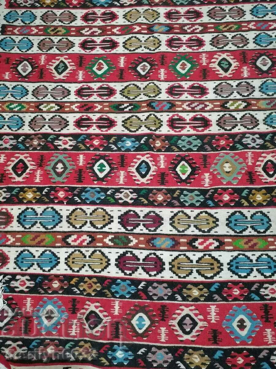 Auction  Old hand-woven Chiprova carpet 255/155cm rug mat