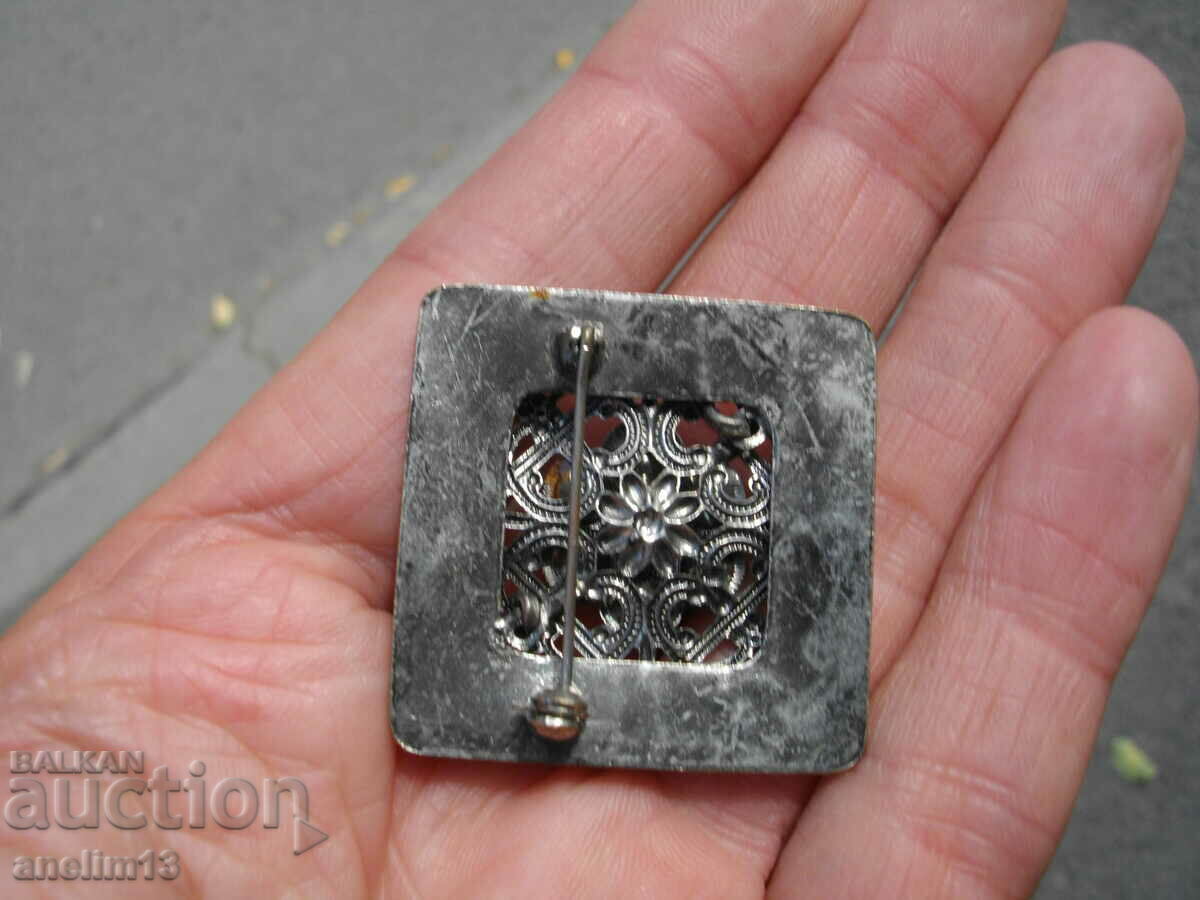 Доставка на СТАРА БРОШКА Доставка на СТАРА БРОШКА