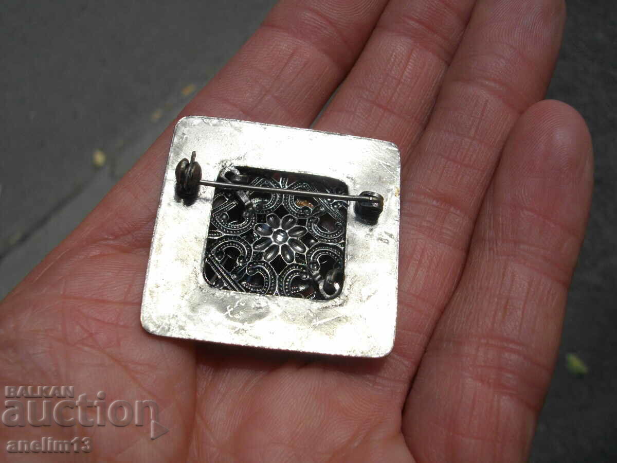 СТАРА БРОШКА - 5 СТАРА БРОШКА - 5