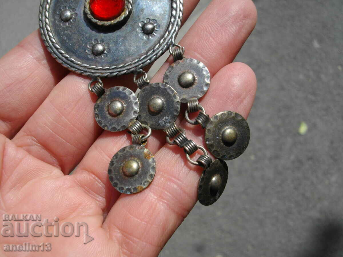Auction OLD BROOCH FLASH Auction OLD BROOCH FLASH