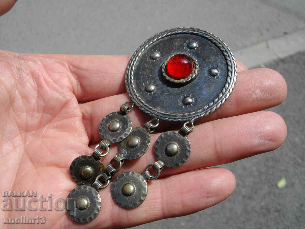 Доставка на СТАРА БРОШКА ТРЕПКА