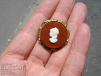 OLD CAMEO BROOCH