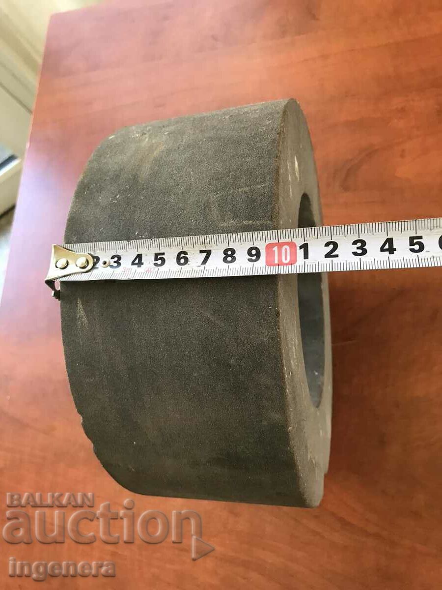 GRINDER STONE SANDPAPER ABRASIVE - NEARLY 9 KG with price 55.00 BGN | € 28.12 GRINDER STONE SANDPAPER ABRASIVE - NEARLY 9 KG with price 55.00 BGN | € 28.12