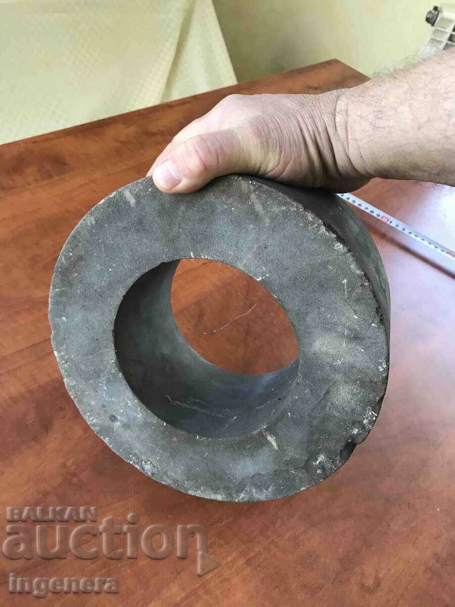 GRINDER STONE SANDPAPER ABRASIVE - NEARLY 9 KG - 5 GRINDER STONE SANDPAPER ABRASIVE - NEARLY 9 KG - 5