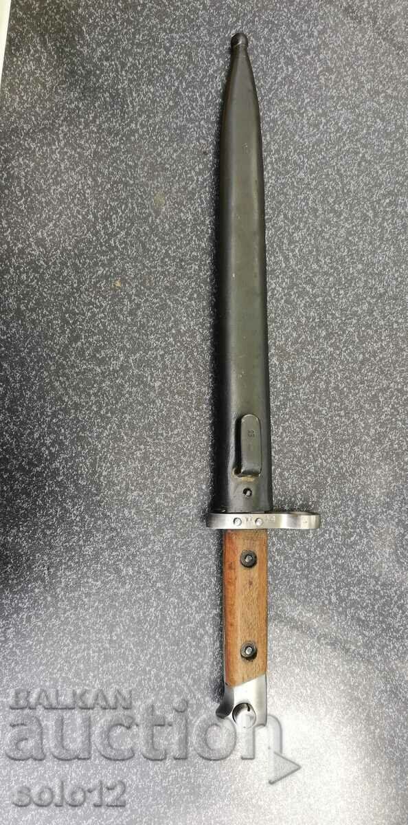 M95 Mannlicher bayonet knife.