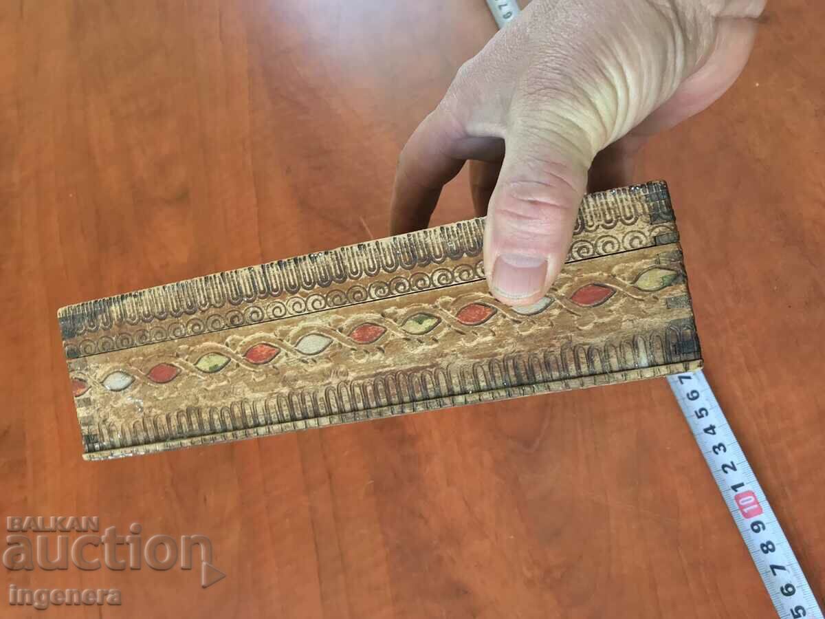 Delivery of BOX BOX WOOD PYROGRAPHED PAINTED COLOR ANTIQUE Delivery of BOX BOX WOOD PYROGRAPHED PAINTED COLOR ANTIQUE
