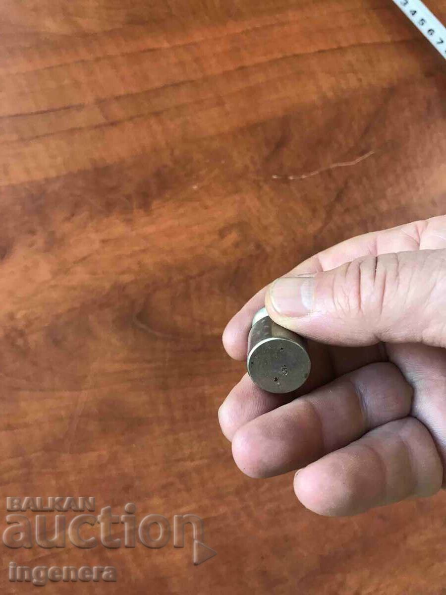 Auction  WEIGHT GRAMS FOR SCALE