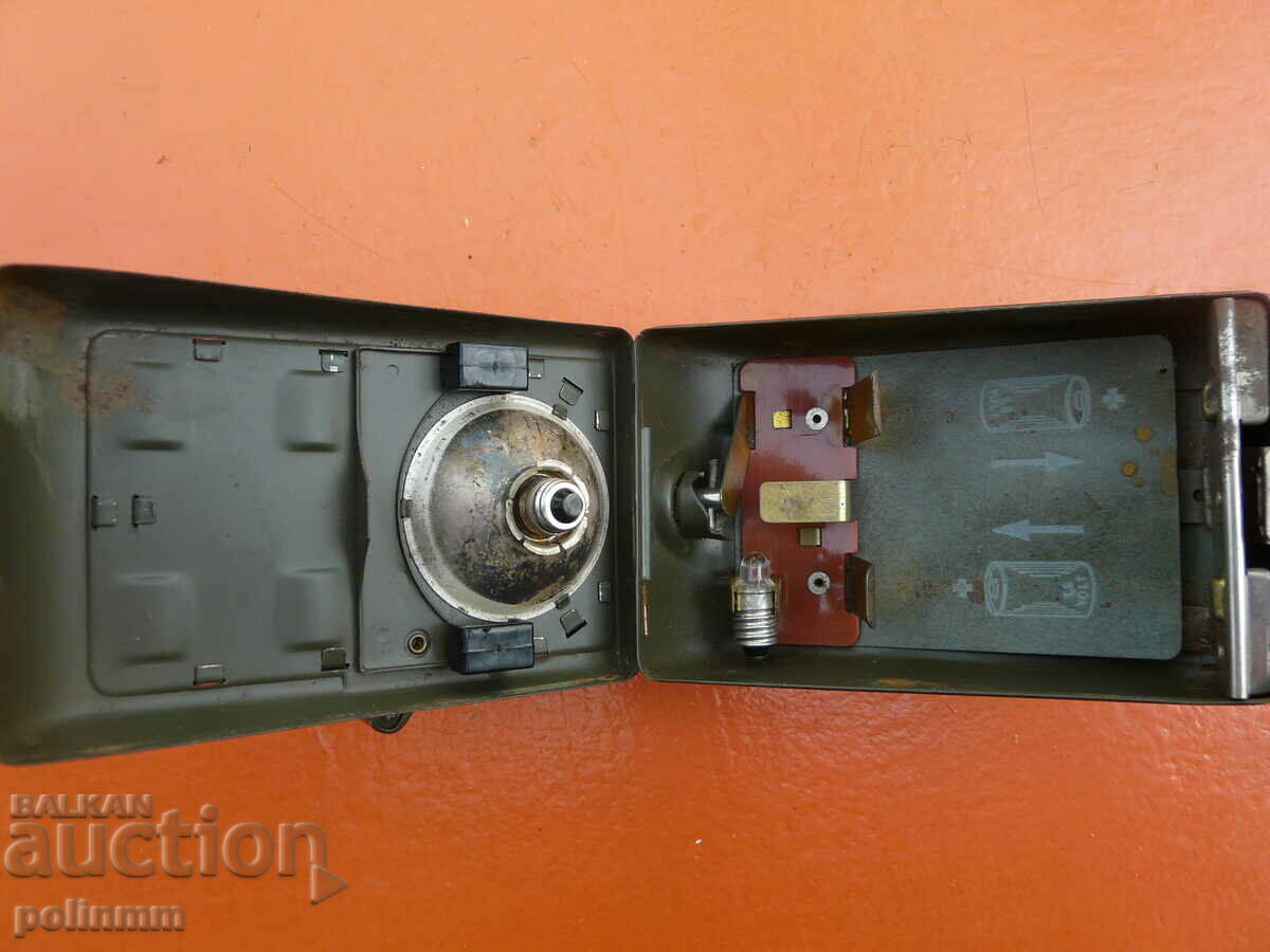 Collector flashlight PERTRIX - 2 - 5 Collector flashlight PERTRIX - 2 - 5