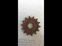 Front sprocket 14 teeth for an old bike