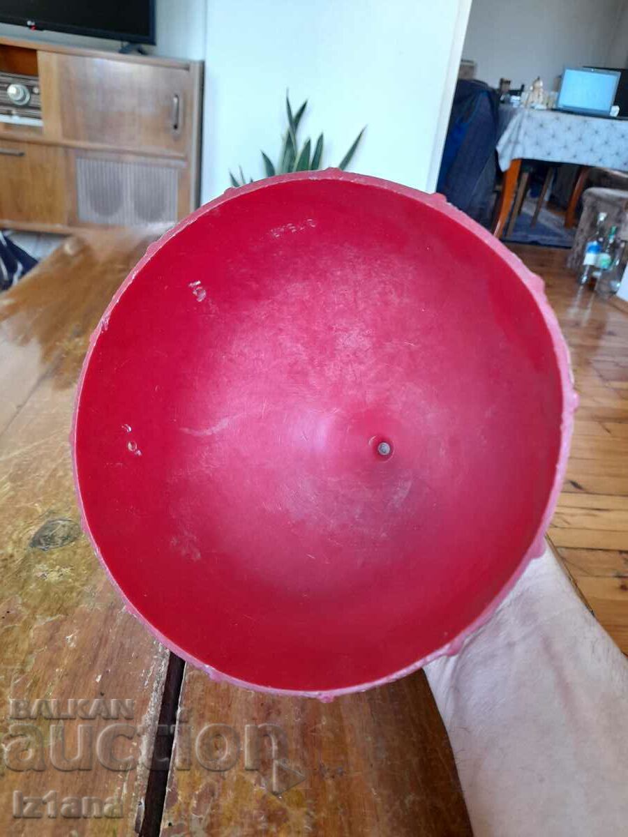 Delivery of Old children's toy Helmet