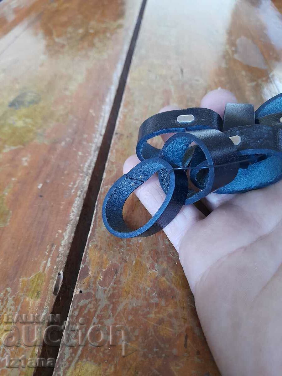 Auction Old belt nuts Auction Old belt nuts