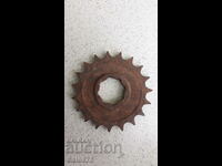 Front sprocket 19 teeth for an old bike