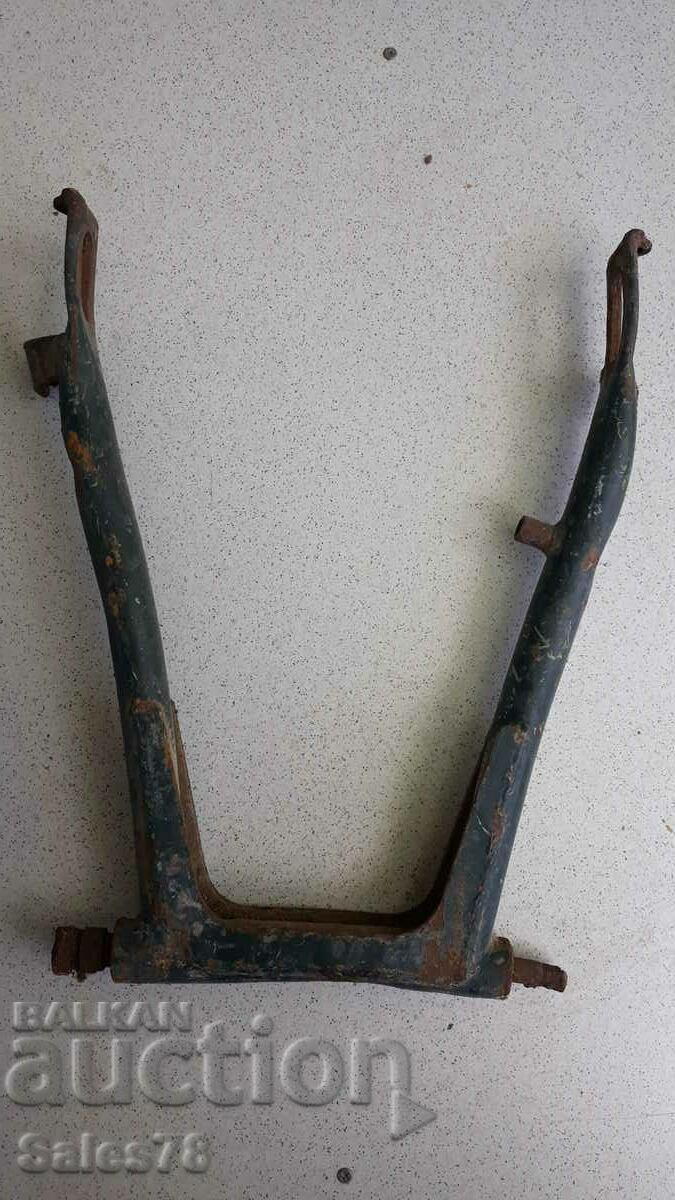 Furcă spate pentru o bicicletă veche cu preț 35.00 BGN | € 17.90